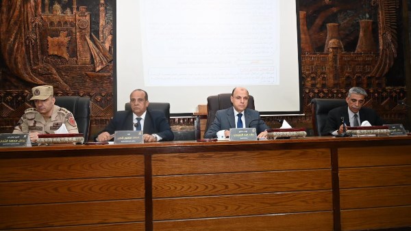 محافظ الغربية يعلن تيسيرات جديدة للمواطنين: اعتماد لوحات تحديث المخططات التفصيلية لـ32 قرية بمراكز طنطا والمحلة الكبرى والسنطة وسمنود وزفتى محافظ الغربية يعلن تيسيرات جديدة للمواطنين: اعتماد لوحات تحديث المخططات التفصيلية لـ32 قرية بمراكز طنطا والمحلة الكبرى والسنطة وسمنود وزفتى
