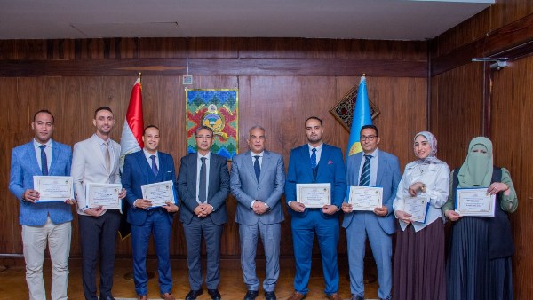 مجلس جامعة طنطا يكرم الحاصلين على جوائز أفضل رسالة ماجستير ودكتوراه مجلس جامعة طنطا يكرم الحاصلين على جوائز أفضل رسالة ماجستير ودكتوراه