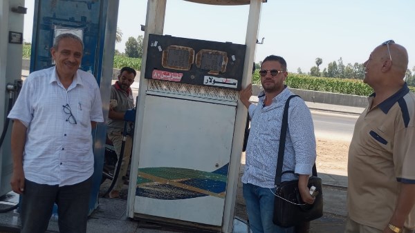 تموين الشرقية يضبط 7 آلاف لتر مواد بترولية قبل تهريبها سوق سوداء بمنيا القمح تموين الشرقية يضبط 7 آلاف لتر مواد بترولية قبل تهريبها سوق سوداء بمنيا القمح