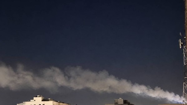 الحرس الثوري يعلن تدمير مستودع للمعدات العسكرية ومنظومة باتريوت وحظيرة مسيرات بقاعدة علي السالم