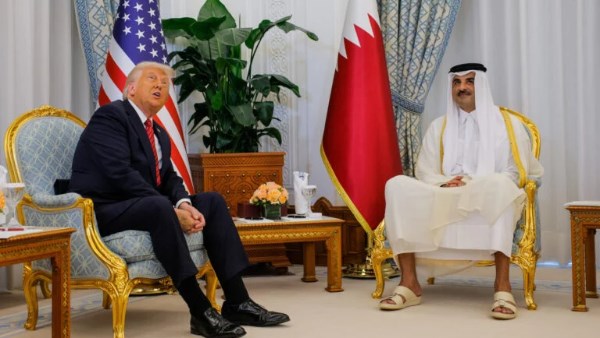 ترامب يدشن الطائرة التي استلمها من قطر لأول مرة| شاهد