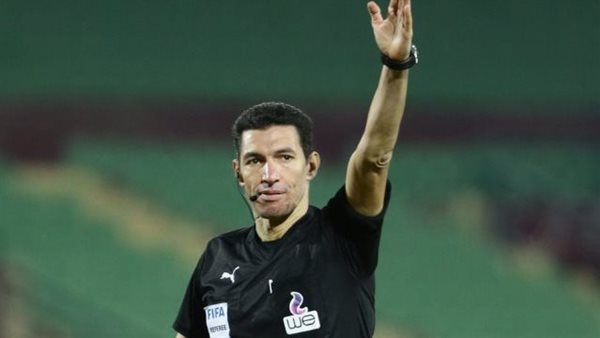 الأهلي استحق ركلة جزاء أمام سيراميكا.. وهذا كان رأيي داخل لجنة الحكام
