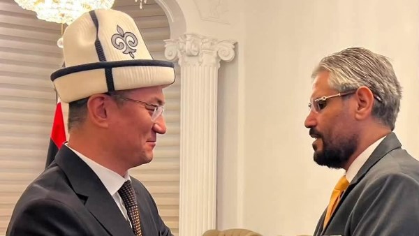 مباحثات ليبية قيرغيزية بالقاهرة لتعزيز العلاقات الثنائية والتعاون المشترك