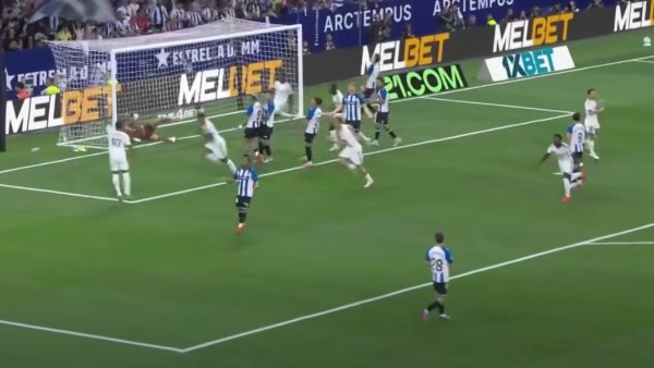 التعادل 11 يحسم الشوط الأول لمواجهة ريال مدريد وإسبانيول بالدوري الإنجليزي