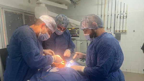 إجراء أول جراحة رقمية معقدة لتثبيت كسور الفك واستعادة فتحة الفم بمستشفى أشمون