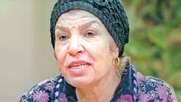 مش لازم الفنان يموت.. خالد دياب ينتقد تجاهل تكريم إنعام سالوسة حتى الآن