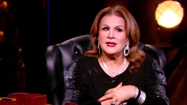 مها متبولي لـ : أفلام صيف 2026 مبهجة .. وعودة ياسمين عبد العزيز وأحمد السقا مميزة.. وأشعر بوجود حملة ممنهجة ضد عمرو دياب | فيديو مها متبولي لـ : أفلام صيف 2026 مبهجة .. وعودة ياسمين عبد العزيز وأحمد السقا مميزة.. وأشعر بوجود حملة ممنهجة ضد عمرو دياب | فيديو