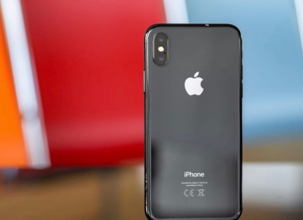 آبل تضيف iPhone X إلى قائمة أجهزتها المتقادمة