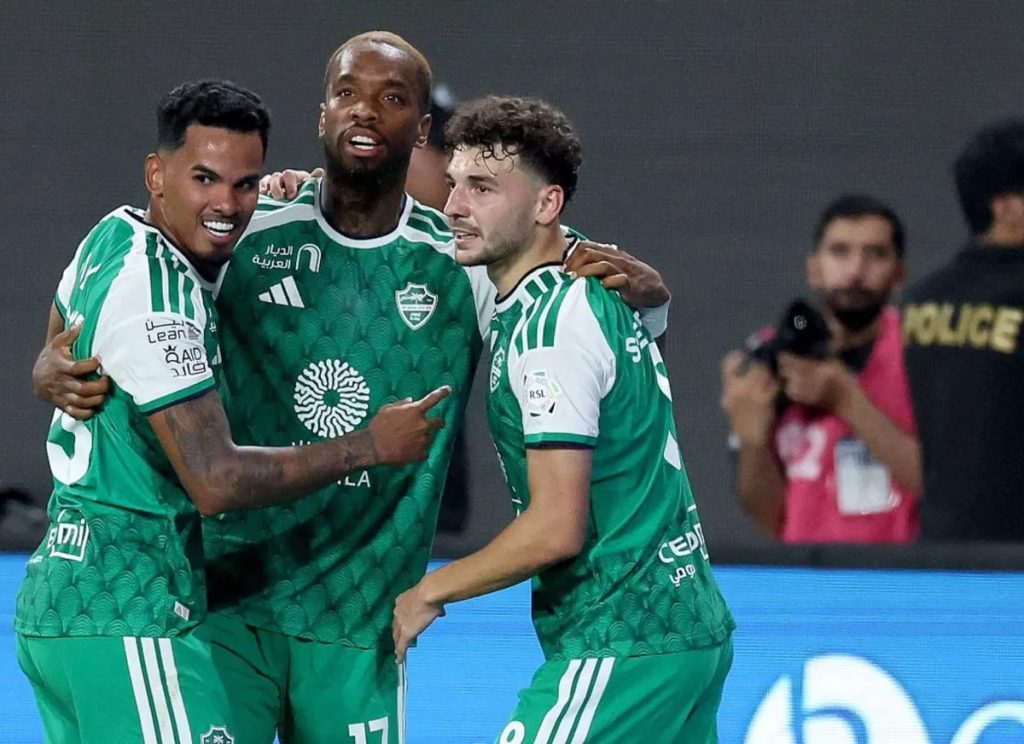 الحزم ينتزع الفوز من أبها برباعية افتتاحية في الدوري السعودي