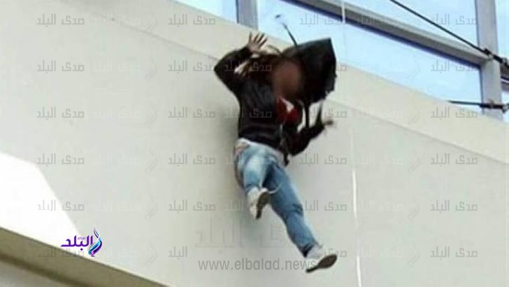 التحقيق في سقوط طالبة من الخامس بعد التشاجر مع والدتها حول الطعام بالهرم