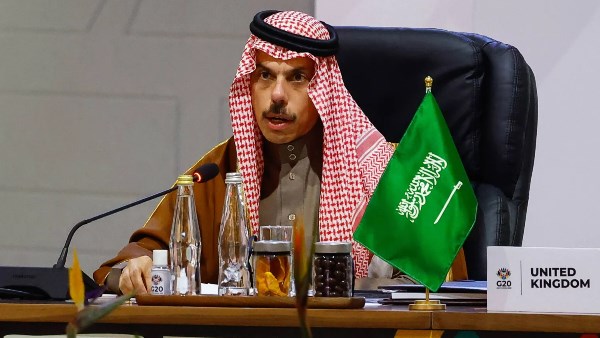 انتهاكات الحوثيين في باب المندب تقوض الأمن الإقليمي