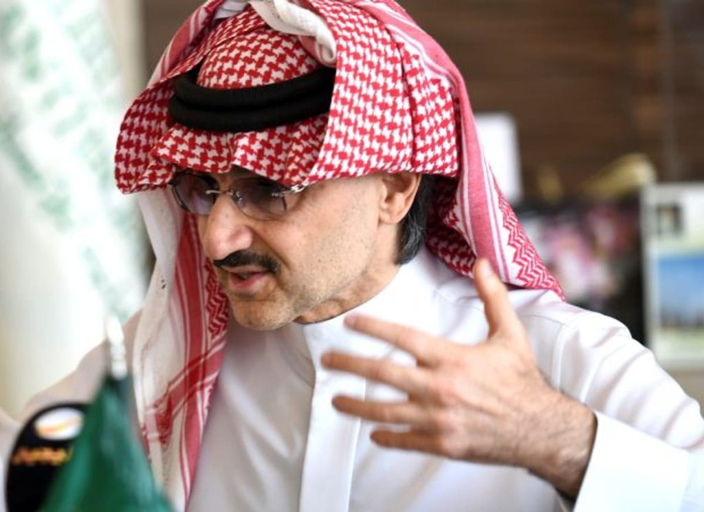 الوليد بن طلال يُعلن استحواذ شركته على 70% من ملكية نادي الهلال