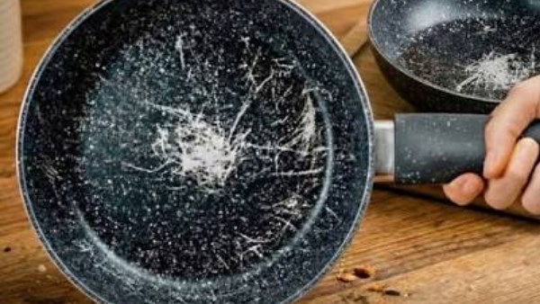 استخدام أواني الخدوش في الطبخ هل يسبب أضرارًا؟.. خبيرة تغذية تحذر