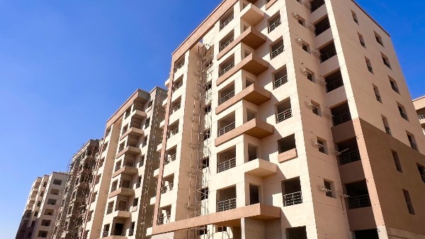 نتوسع في مشروعات الإسكان.. والمواطن له وحدة تعاونية وأخرى شاطئية