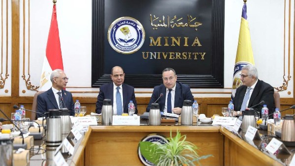 وزير التعليم العالي يشيد بإدراج 27 جامعة مصرية ضمن تصنيف شنغهاي 2026