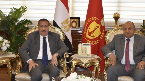 محافظ بورسعيد: تعاون مع شركة القناة لتوزيع الكهرباء لدعم خطط التنمية وتحسين مستوى الخدمات محافظ بورسعيد: تعاون مع شركة القناة لتوزيع الكهرباء لدعم خطط التنمية وتحسين مستوى الخدمات