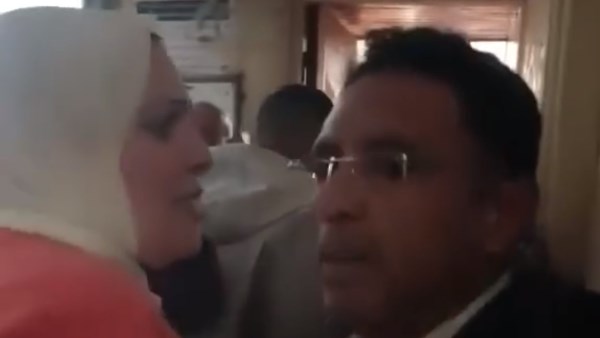 الحبس شهرا لزوجة اعتدت على زوجها داخل المحكمة بطنطا.. ما القصة؟