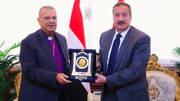 خلال جولة بمحافظة بورسعيد.. رئيس الطائفة الإنجيلية بمصر يلتقي محافظ بورسعيد