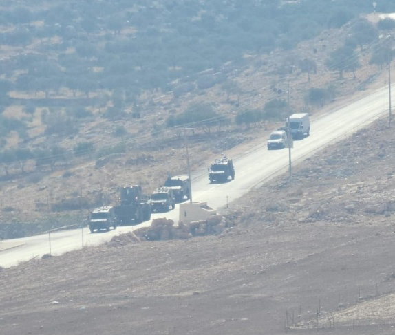 رام الله : الاحتلال يقتحم قرية المغير ويجرف أراضي في محيطها
