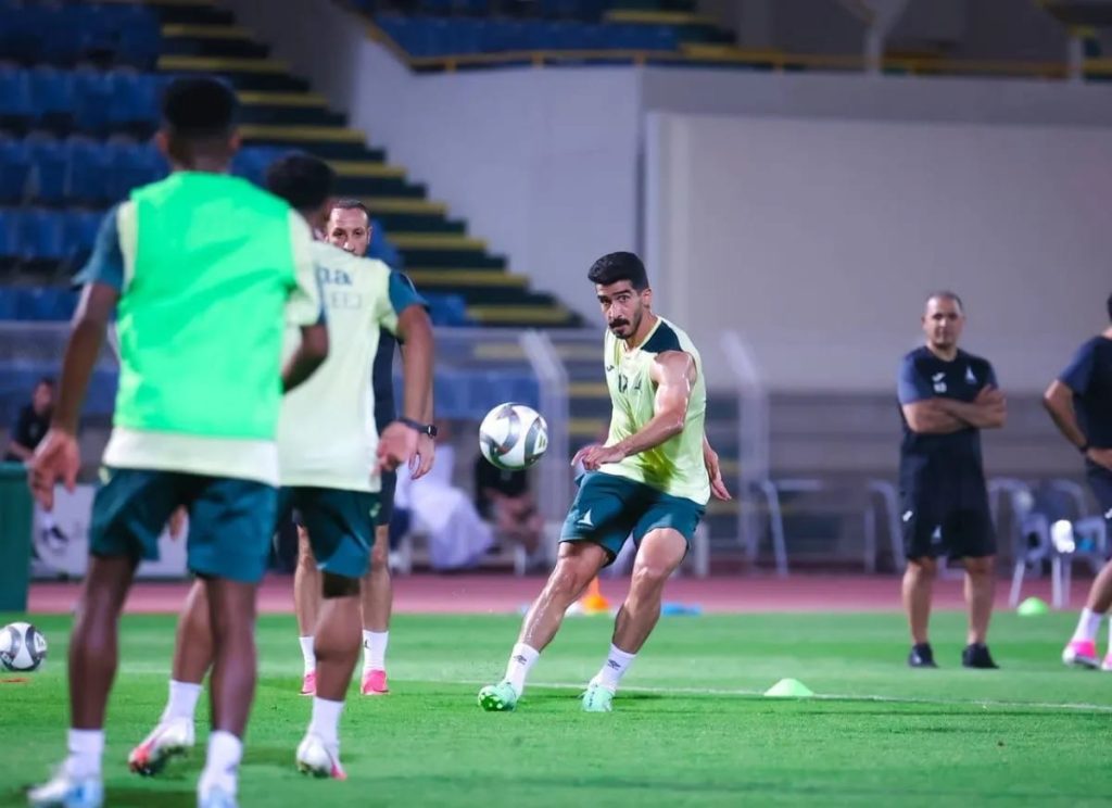 الاتحاد يعزز مركزه برباعية أمام النصر ويقترب من الهلال