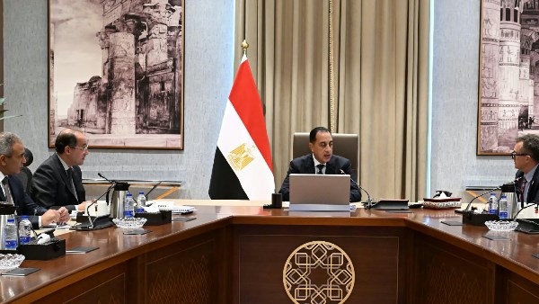 رئيس الوزراء يستعرض محاور جلستي “مسيرة الطاقة المصرية” و”منظومة حماية مجتمعية أكثر فاعلية”