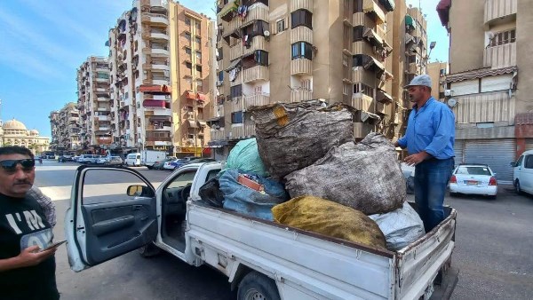 بورسعيد.. استمرار حملات مواجهة ظاهرة النباشين وفارزي القمامة