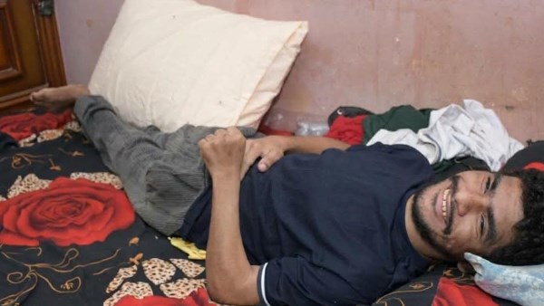 محافظ بورسعيد يستجيب لسيدة سبعينية تستغيث من مرض حفيدها المصاب بشلل دماغي