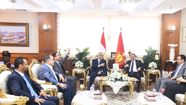 توقيع بروتوكول بين هيئة تعاونيات البناء والإسكان ومحافظة بورسعيد لإنشاء 1700 وحدة سكنية توقيع بروتوكول بين هيئة تعاونيات البناء والإسكان ومحافظة بورسعيد لإنشاء 1700 وحدة سكنية