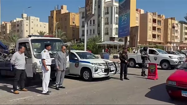 مدير أمن دمياط يتفقد الحالة الأمنية والمرورية بمدينة دمياط الجديدة