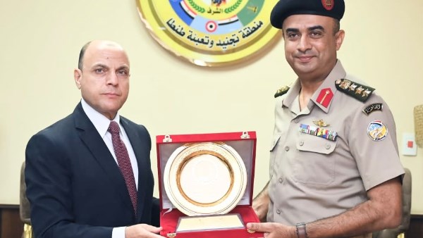 بمناسبة الذكرى الـ53 لنصر أكتوبر.. محافظ الغربية يهنئ قيادات قاعدة طنطا الجوية ومنطقة التجنيد والتعبئة بمناسبة الذكرى الـ53 لنصر أكتوبر.. محافظ الغربية يهنئ قيادات قاعدة طنطا الجوية ومنطقة التجنيد والتعبئة