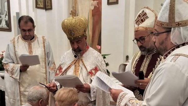 الأنبا إبراهيم إسحق يترأس القداس بكنيسة العذراء بروما ويحتفل بمنح الدرجات الشماسية الصغرى