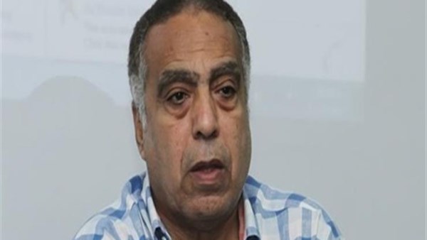 أنت مش شبهنا ولا تفكيرك تفكيرنا.. محمد العدل يهاجم عموتة