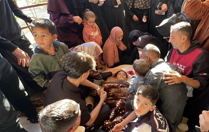 بينهم قيادي وطفل.. شهداء وتدمير جراء غارات إسرائيلية متواصلة على غزة